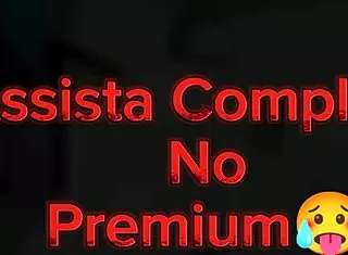 她在卧室猛骑我鸡巴😏