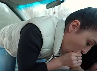 Beauty Intensely Sucks Off In Her Car