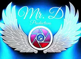 I receive the delivery man in my underwear and seduce him, my husband spies and records it hidden 😏