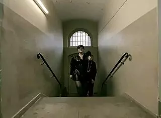 女主人April用激烈洗脑摧毁不配奴隶！