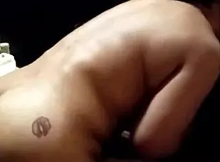 发现岳母狂舔屁眼想看吗