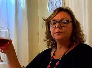 女主人April用激烈洗脑摧毁不配奴隶！