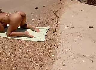 Como filmou alpha male creampie on beach with latina milf! 🌴